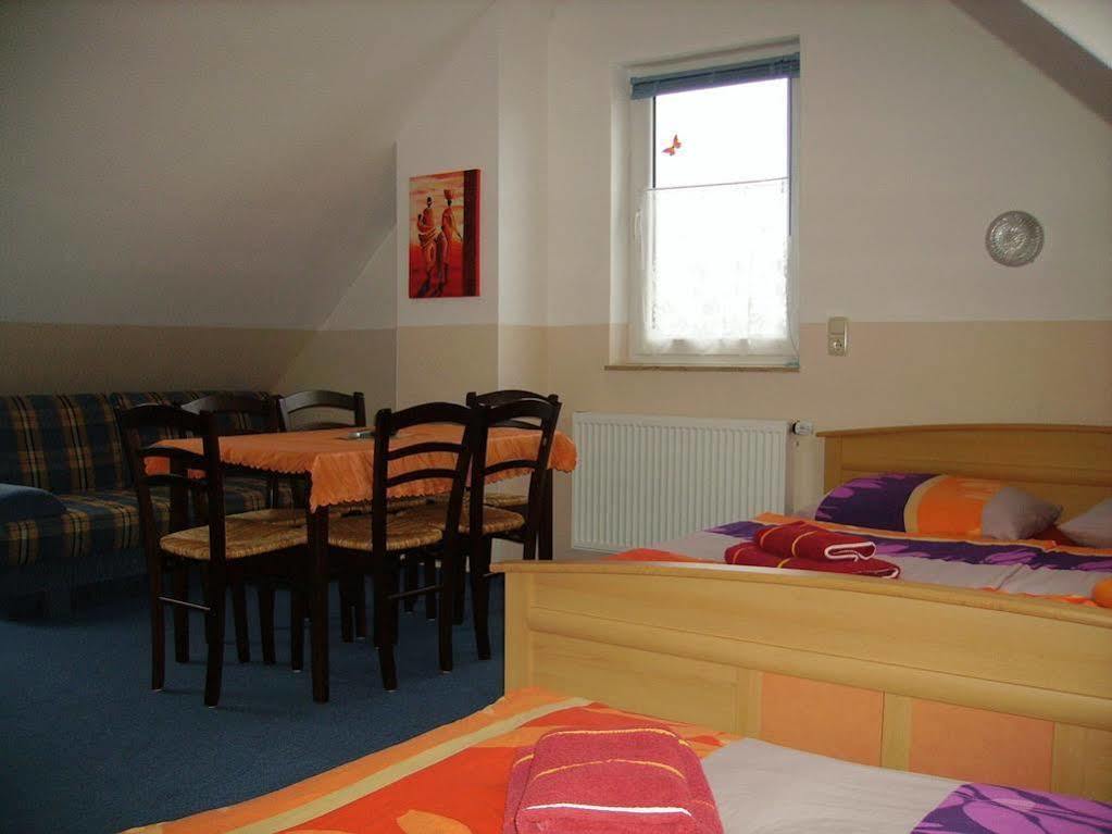 Pension Elmenhorst Elmenhorst/Lichtenhagen المظهر الخارجي الصورة